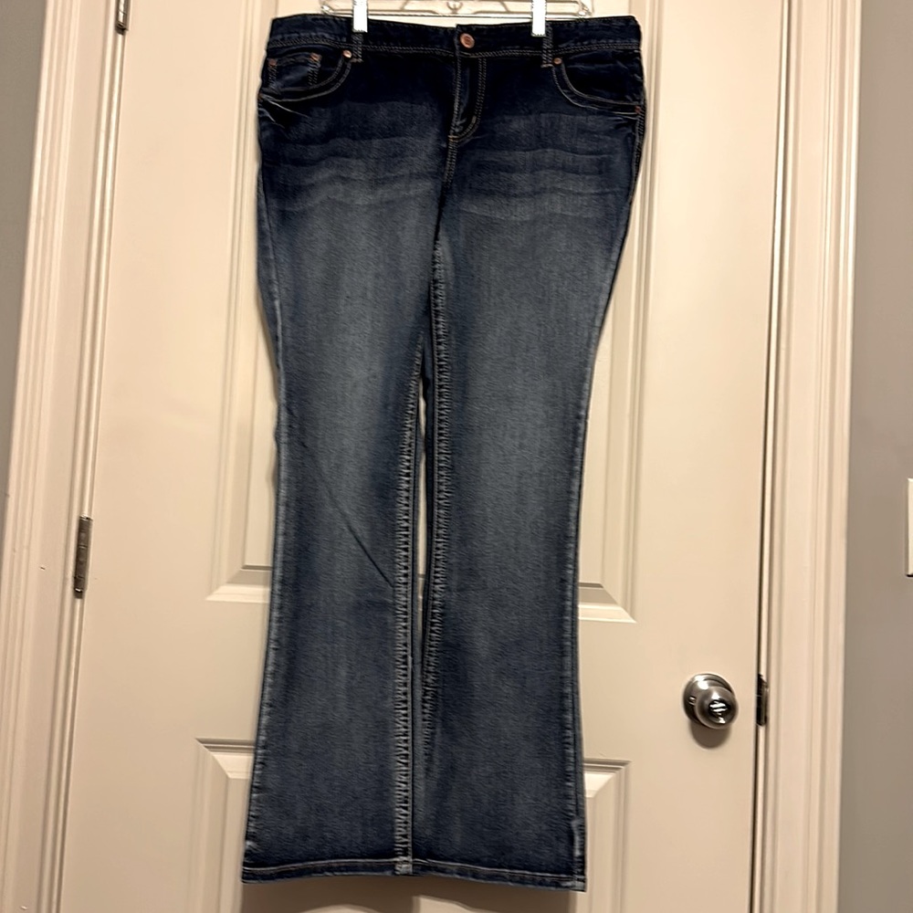 Maurice’s 16 bootcut ombré jeans